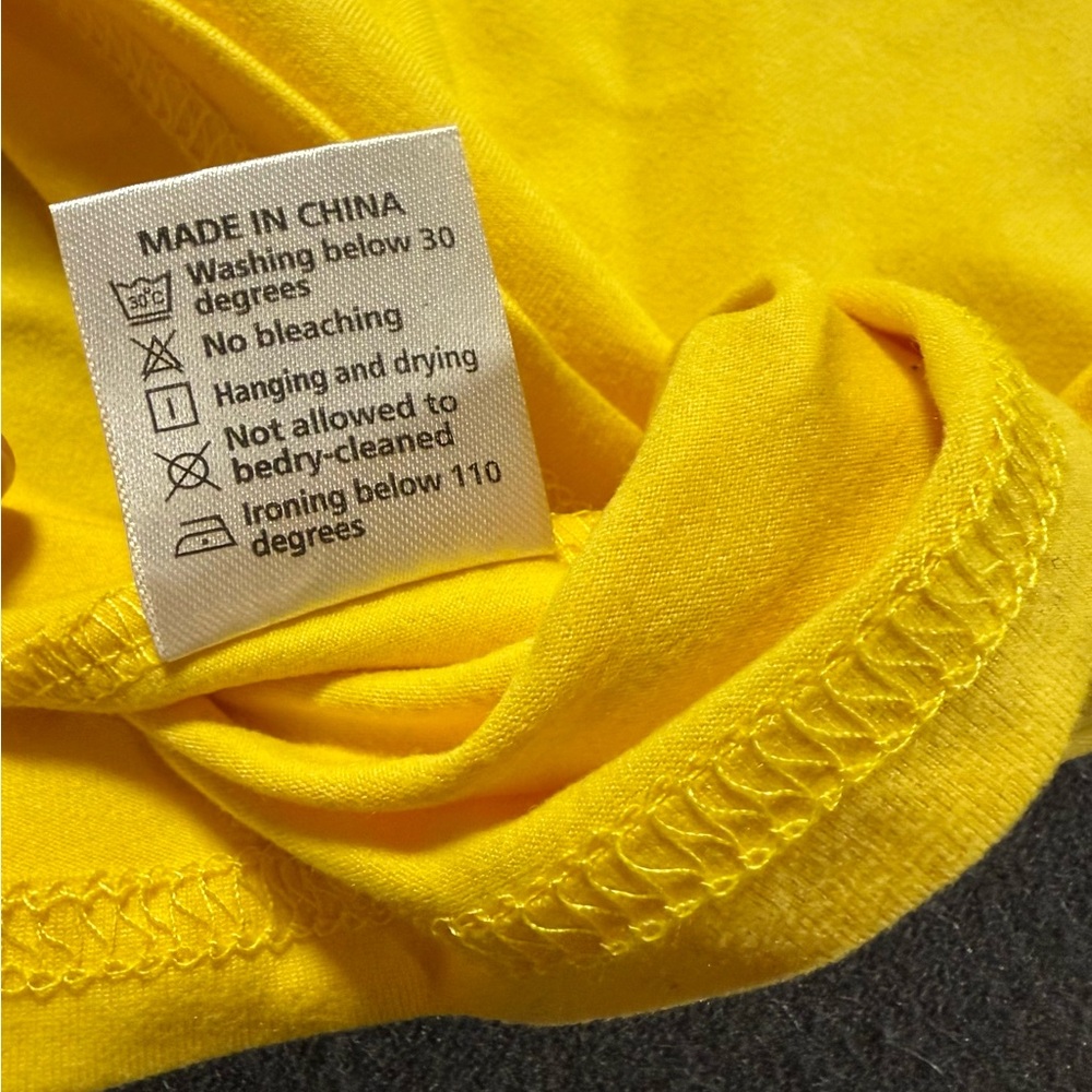 V-Neck Pocket Shirts, 2 pack, Yellow & Hot Pink, Women’s 2XL - Picture 10 of 10